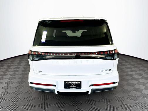 2025 INFINITI QX80 SENSORY