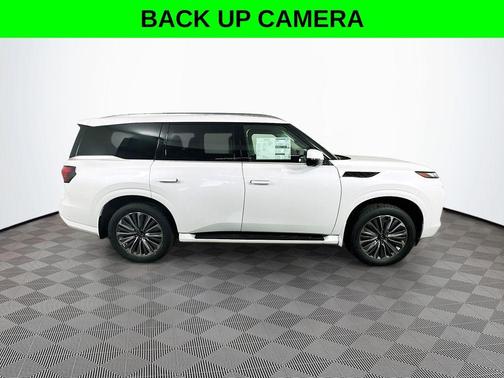 2025 INFINITI QX80 SENSORY
