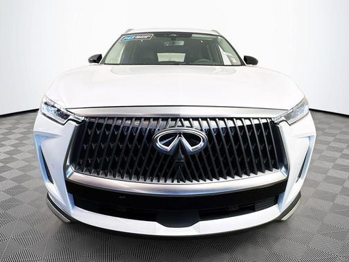 Radiant White 2026 INFINITI QX60 Luxe