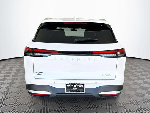 Radiant White 2026 INFINITI QX60 Luxe