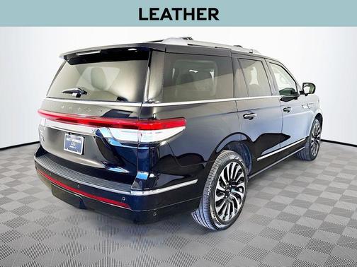 2023 Lincoln Navigator Black Label
