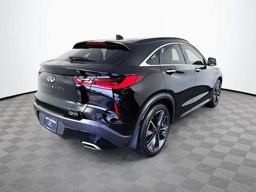 Black Obsidian 2022 INFINITI QX55 LUXE