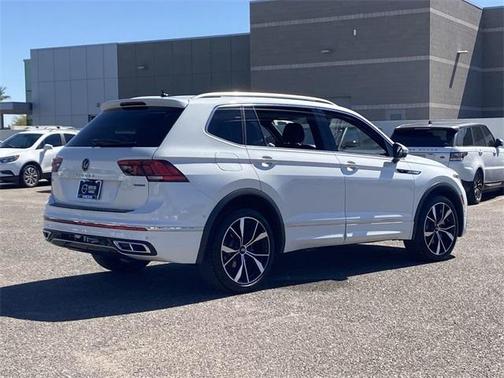2024 Volkswagen Tiguan 2.0T SEL R-Line