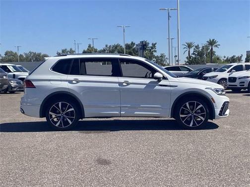 2024 Volkswagen Tiguan 2.0T SEL R-Line