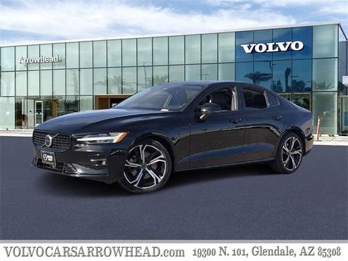 2023 Volvo S60 B5 Core Dark Theme