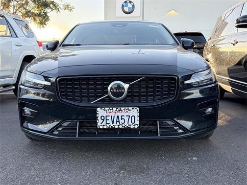 2023 Volvo S60 B5 Core Dark Theme