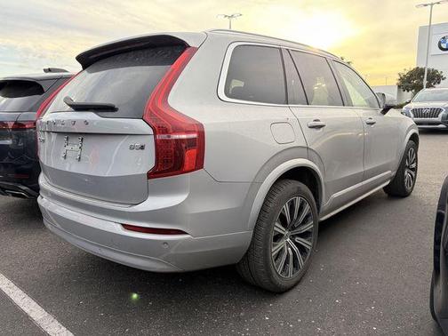 2023 Volvo XC90 B5 Core