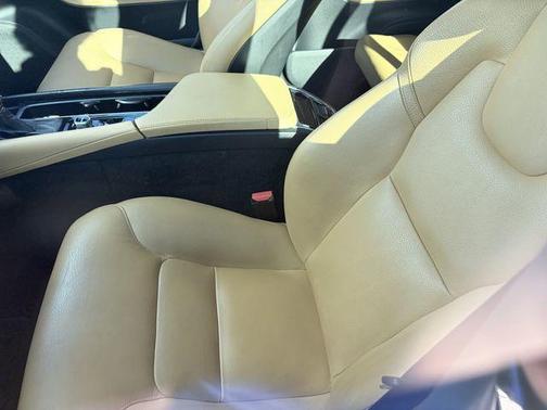 Onyx Black Metallic 2016 Volvo XC90 T6 Momentum