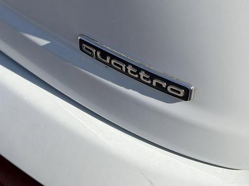 Glacier White Metallic 2019 Audi Q7 55 Premium Plus