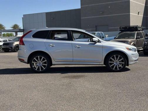 2017 Volvo XC60 T6 Inscription