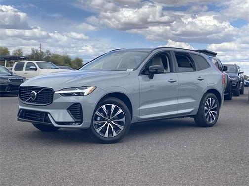 2025 Volvo XC60 B5 Core