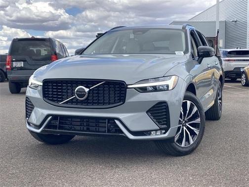 2025 Volvo XC60 B5 Core
