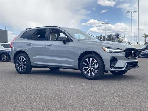 2025 Volvo XC60 B5 Core