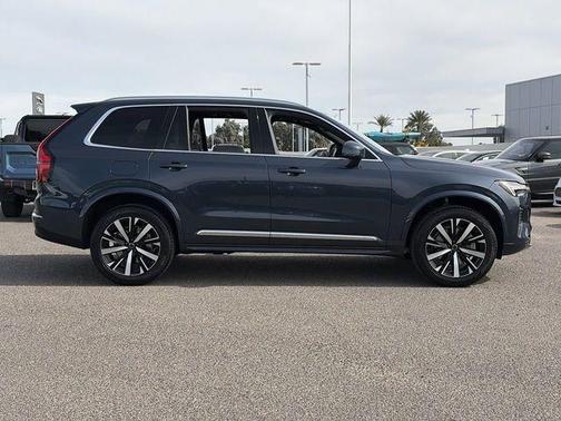 2026 Volvo XC90 B5 Core