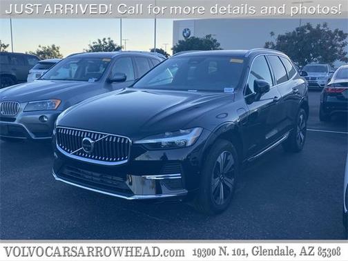 2023 Volvo XC60 Recharge Plug-In Hybrid T8 Plus Bright Theme