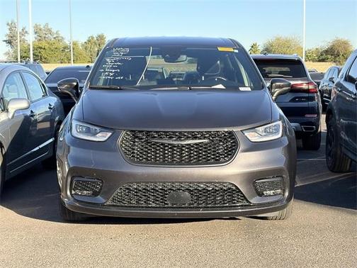 2022 Chrysler Pacifica Hybrid Touring L