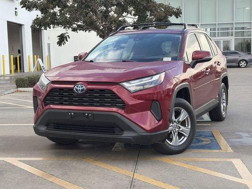 2024 Toyota RAV4 Hybrid XLE