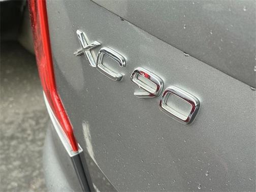 2019 Volvo XC90 T5 Momentum