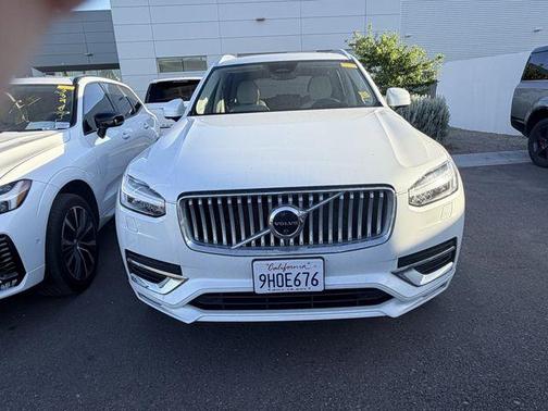 Crystal White 2023 Volvo XC90 B5 Plus