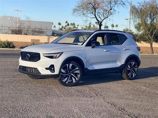 2026 Volvo XC40 B5 Ultra
