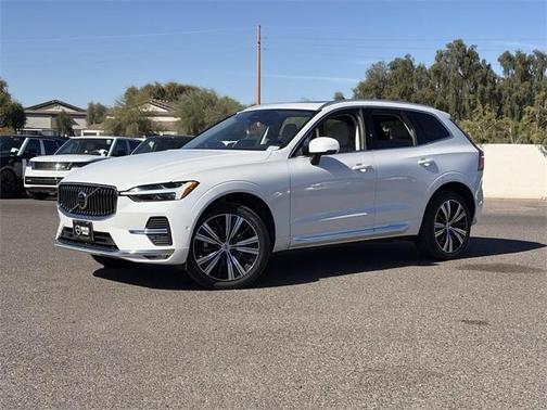 2023 Volvo XC60 B5 Plus Bright Theme