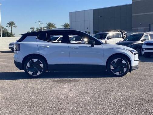 2025 Volvo EX30 Twin Motor Ultra