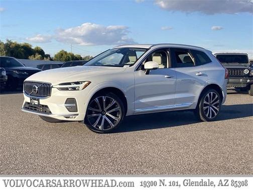 2023 Volvo XC60 B5 Ultimate Bright Theme