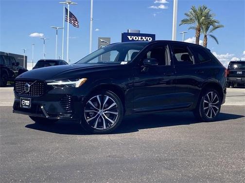 2024 Volvo XC60 B5 Plus Dark Theme