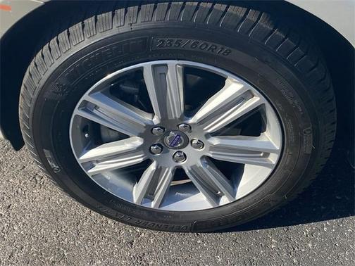 2017 Volvo XC60 T5 Inscription
