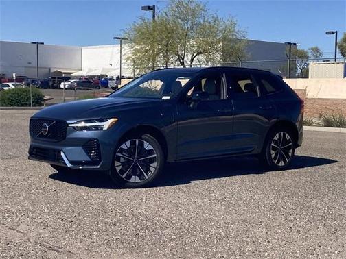 2026 Volvo XC60 Plug-In Hybrid T8 Plus