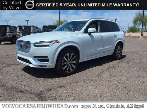 Crystal White Pearl 2025 Volvo XC90 B6 Core