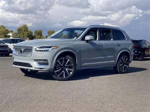 2025 Volvo XC90 B6 Plus 6-Seater