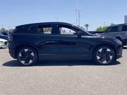 2025 Volvo EX30 Twin Motor Plus