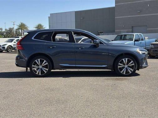 Denim Blue Metallic 2023 Volvo XC60 B5 Plus Bright Theme