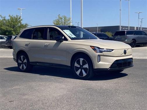 2025 Volvo EX90 Twin Motor Performance Plus 6-Seater