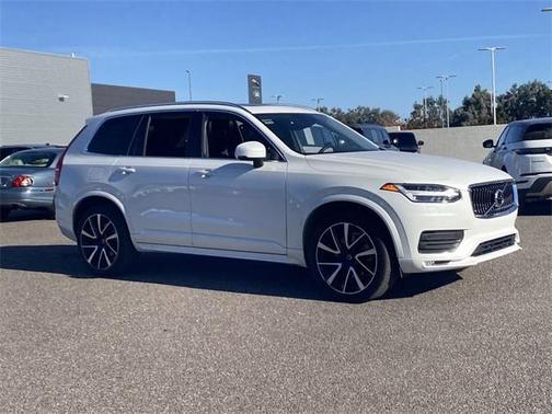 2020 Volvo XC90 T6 Momentum 6 Passenger