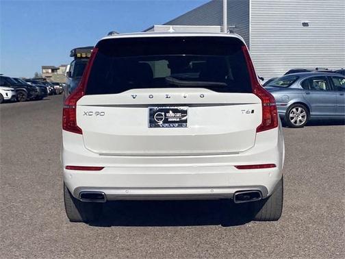 2020 Volvo XC90 T6 Momentum 6 Passenger