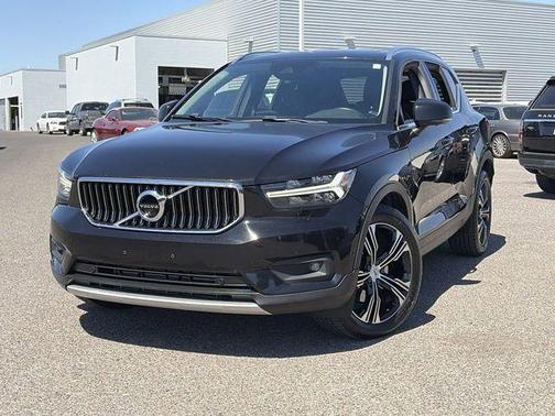 Onyx Black Metallic 2020 Volvo XC40 T5 Inscription