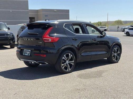 Onyx Black Metallic 2020 Volvo XC40 T5 Inscription