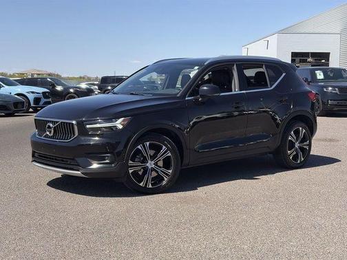 Onyx Black Metallic 2020 Volvo XC40 T5 Inscription