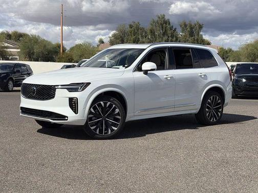 2026 Volvo XC90 B5 Plus 7-Seater