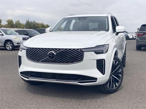 2025 Volvo XC90 B5 Plus 7-Seater