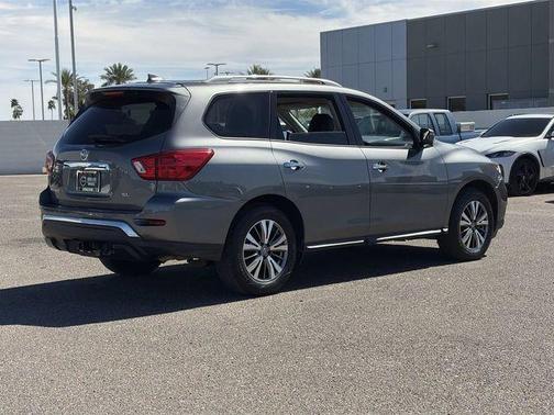 2020 Nissan Pathfinder SL