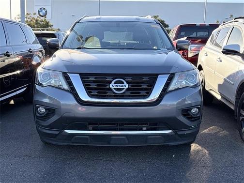 2020 Nissan Pathfinder SL