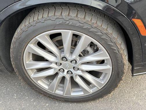 Stellar Black Metallic 2021 Cadillac XT6 Sport AWD