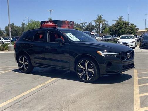 2025 Volvo XC60 Plug-In Hybrid T8 Ultra