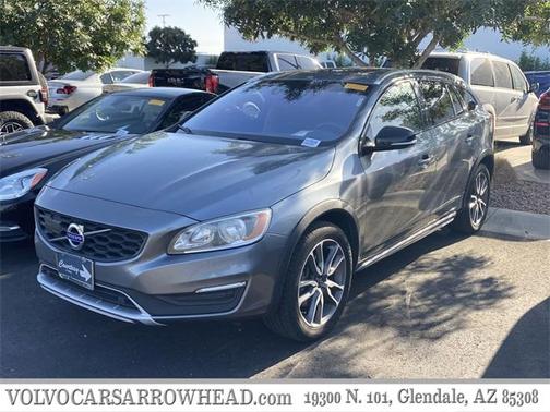 2018 Volvo V60 Cross Country T5