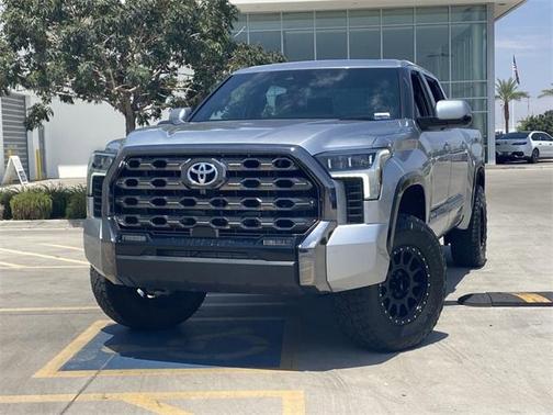 2023 Toyota Tundra Hybrid Platinum