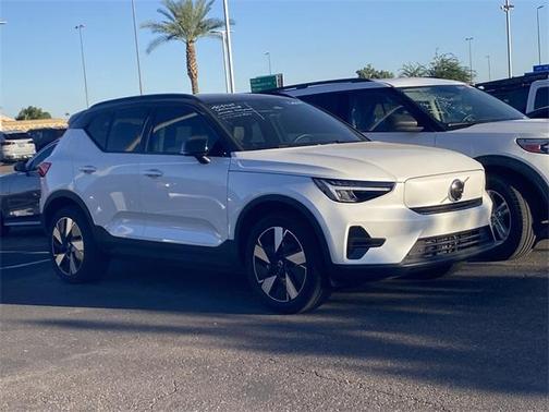 2024 Volvo XC40 Recharge Pure Electric Core