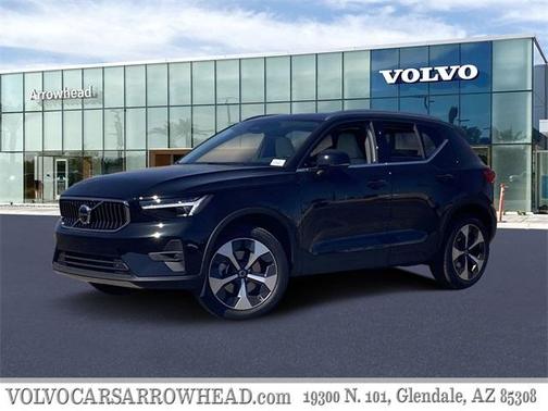 2025 Volvo XC40 B5 Plus Bright Theme